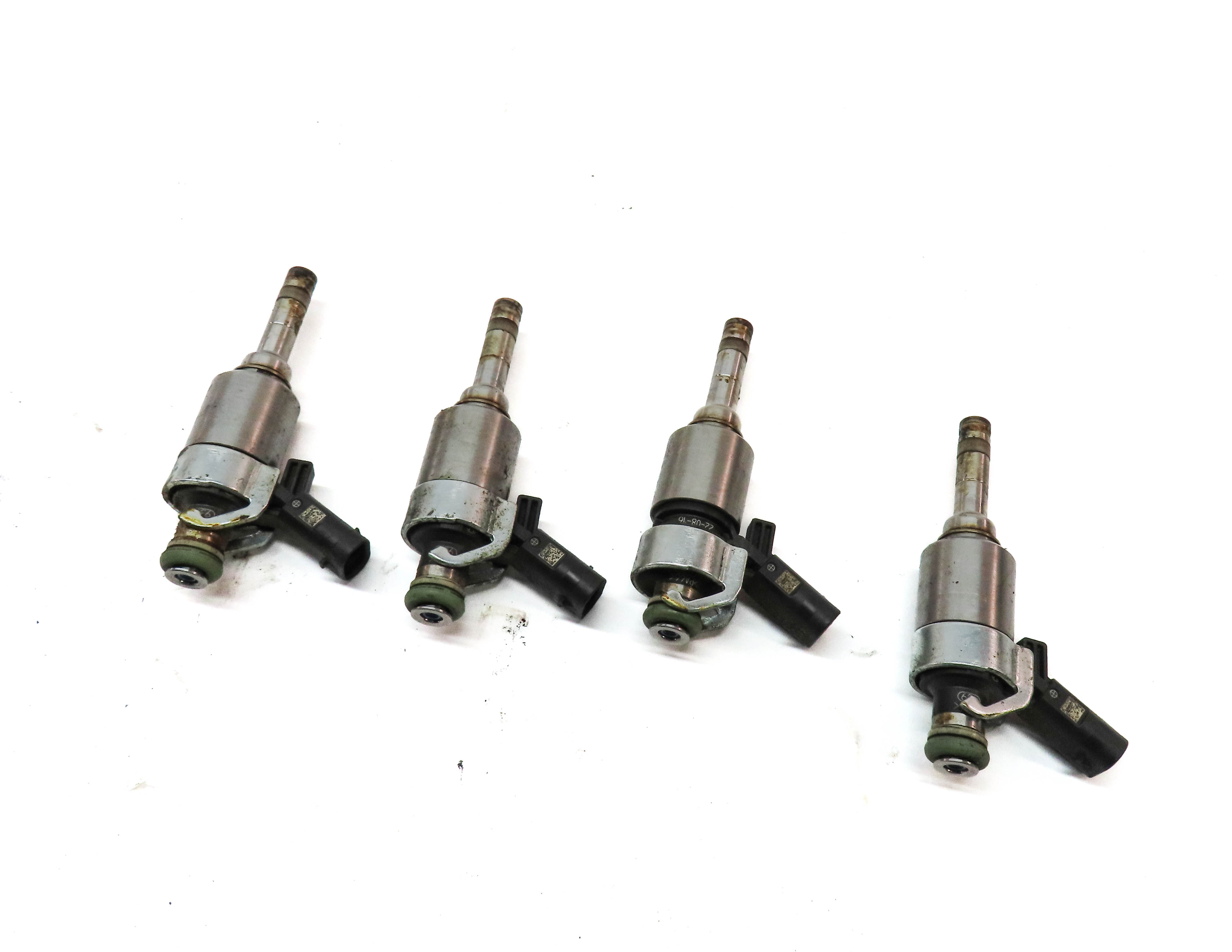 08-17 AUDI A3 A4 A5 A6 Q5 TT (8P B8 8K 8T 8R MK2 C7) 2.0L FSI FUEL INJECTOR SET4 — exact item pictured